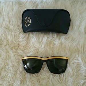 Ray Ban Sunnies (T3)